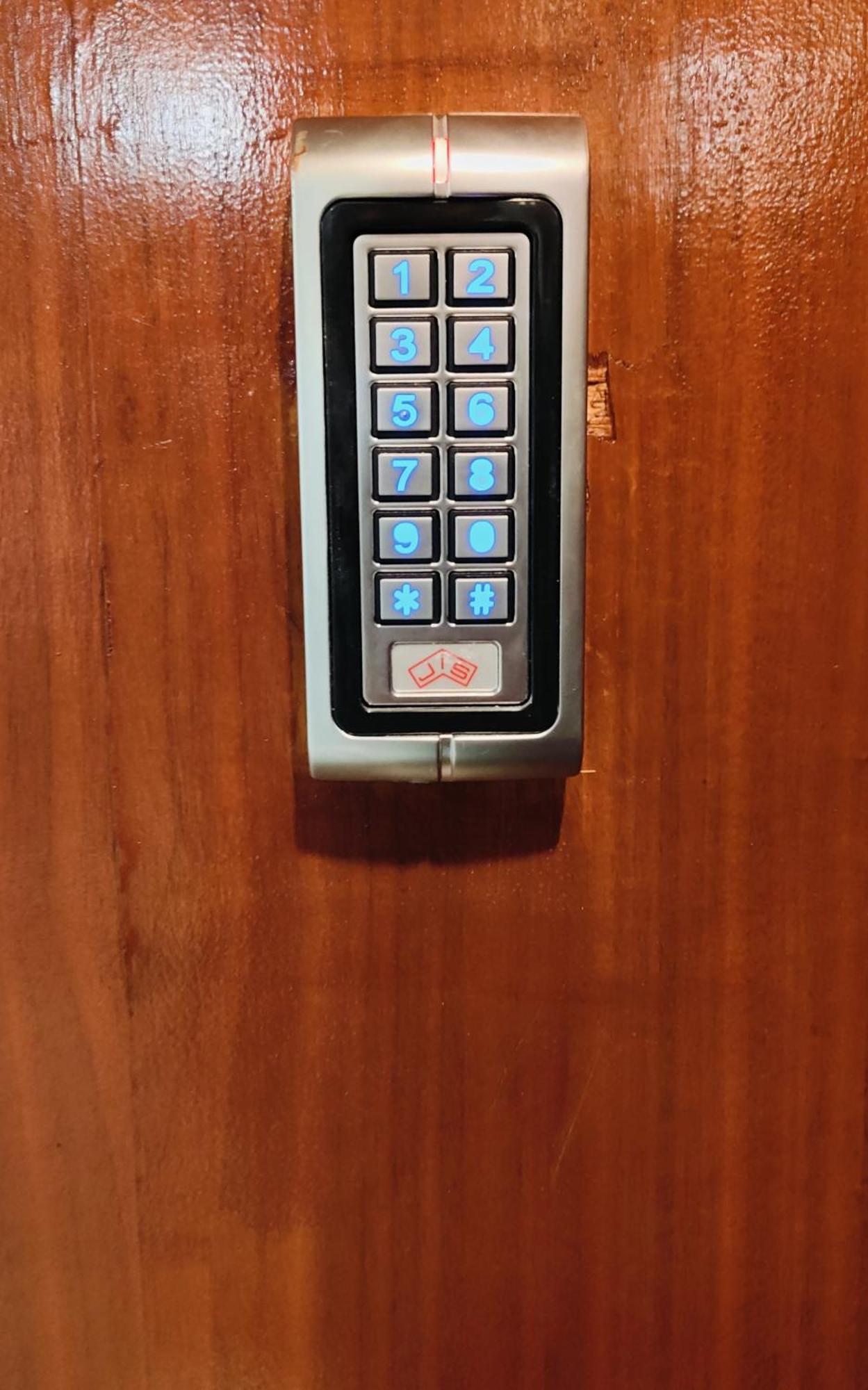 I'M Room Suites Nuevos Ministerios - Bernabeu 'Digital Access' Madrid Esterno foto