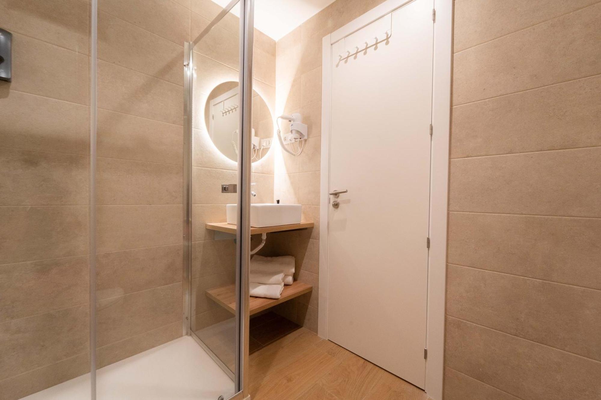 I'M Room Suites Nuevos Ministerios - Bernabeu 'Digital Access' Madrid Esterno foto